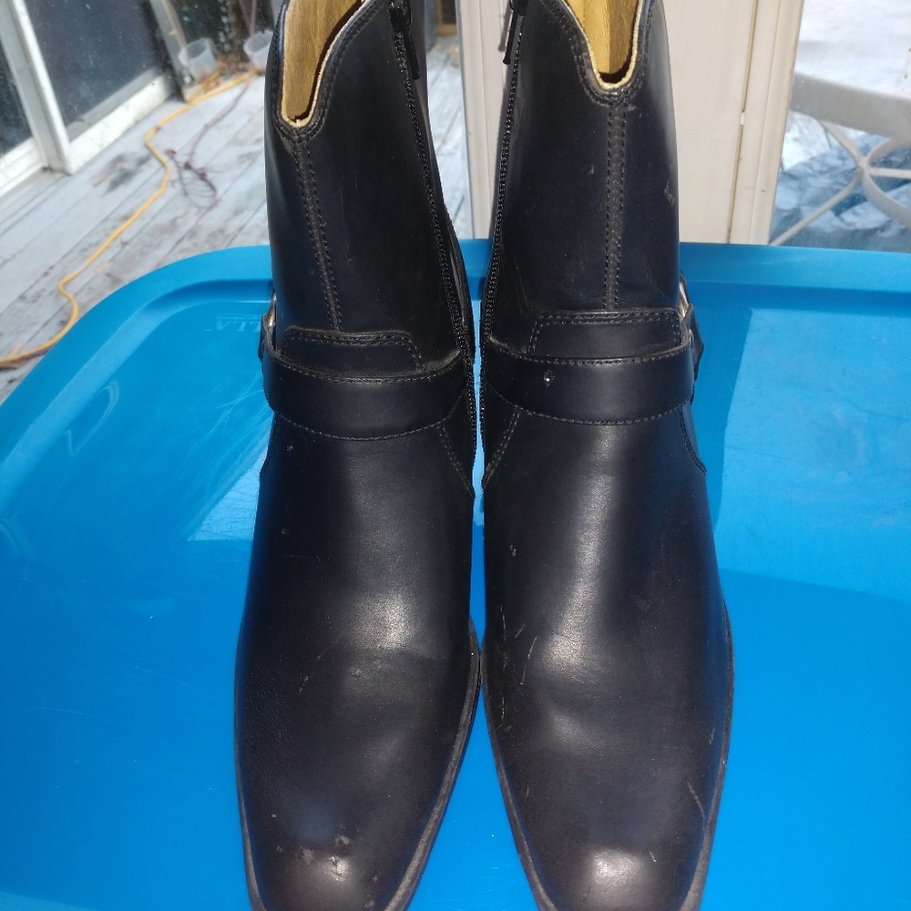Boots - Picture 2 of 4